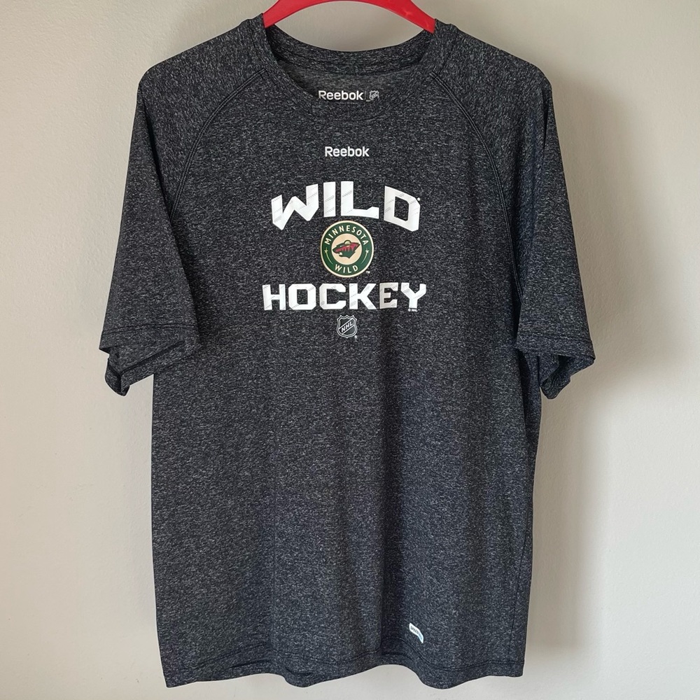 Reebok NHL Wild T-Shirt - Center Ice Collection & Tech/SpeedWick - Size Large